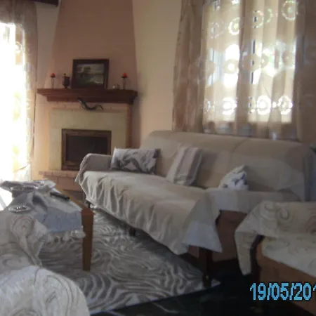 George'S House Apartment Agios Matthaios  Exterior photo